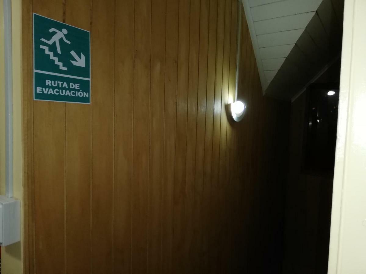 La Llar Hostel パンギプジ エクステリア 写真